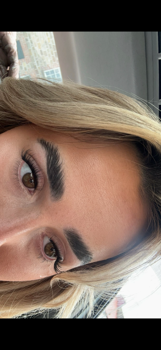 DAINTY (CLASSIC LASH)