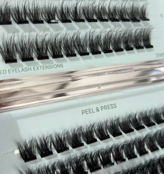 Twin pack of lashes with Tweezers